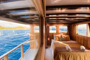cabin deluxe boat