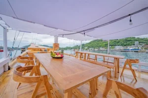 outdoor dining area